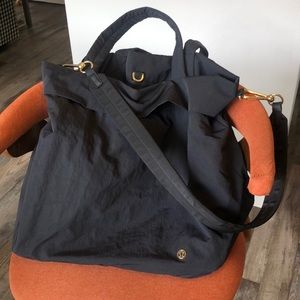 On My Level Lululemon Bag Large